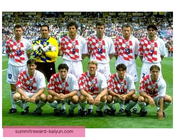 克罗地亚中场三人组表现稳健，备受关注的世界杯前景分析